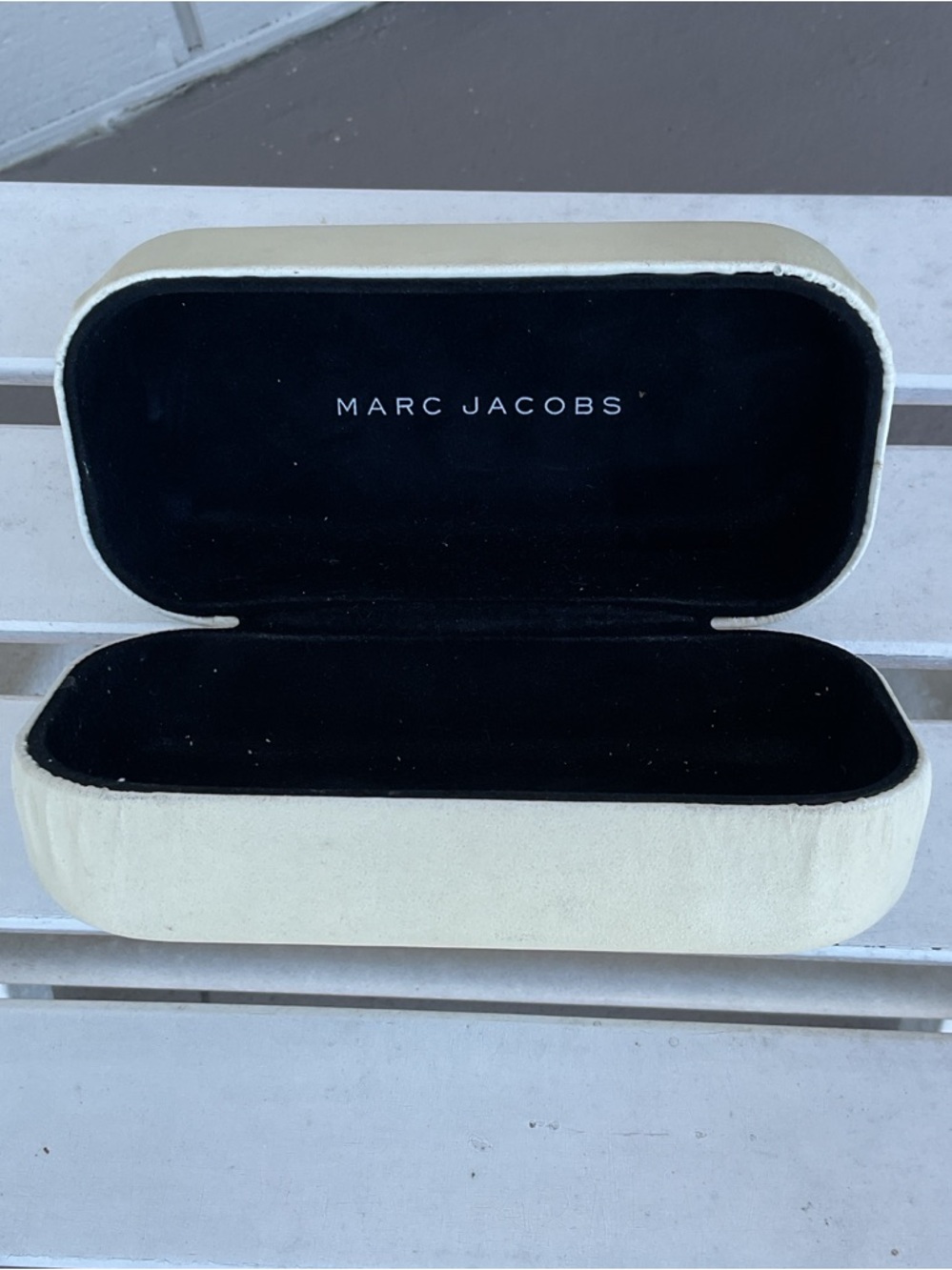 Marc Jacobs Tortoiseshell Frame Sunglasses with Brown Lenses - Picture 2 of 6